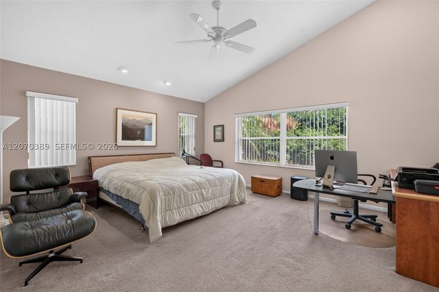 7318 Amber Falls Ln, Boynton Beach, FL 33437