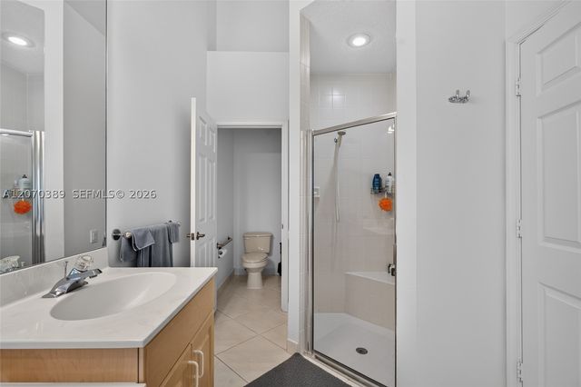 7318 Amber Falls Ln, Boynton Beach, FL 33437