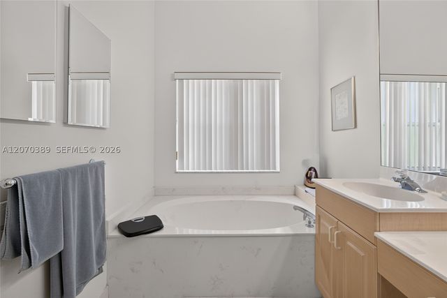 7318 Amber Falls Ln, Boynton Beach, FL 33437