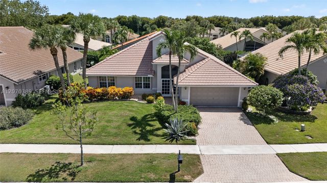7318 Amber Falls Ln, Boynton Beach, FL 33437