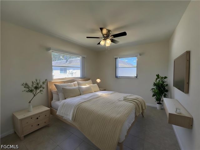 44 Tangelo CT, Lehigh Acres, FL 33936