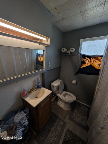 3716 Willys Parkway, Toledo, OH 43612