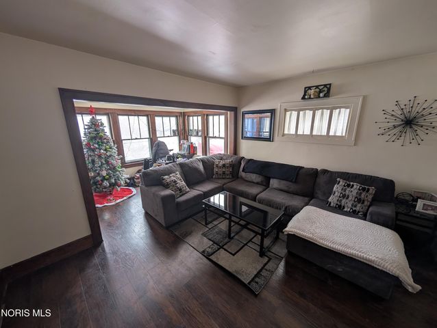 3716 Willys Parkway, Toledo, OH 43612