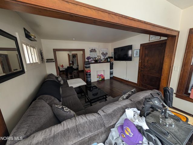 3716 Willys Parkway, Toledo, OH 43612