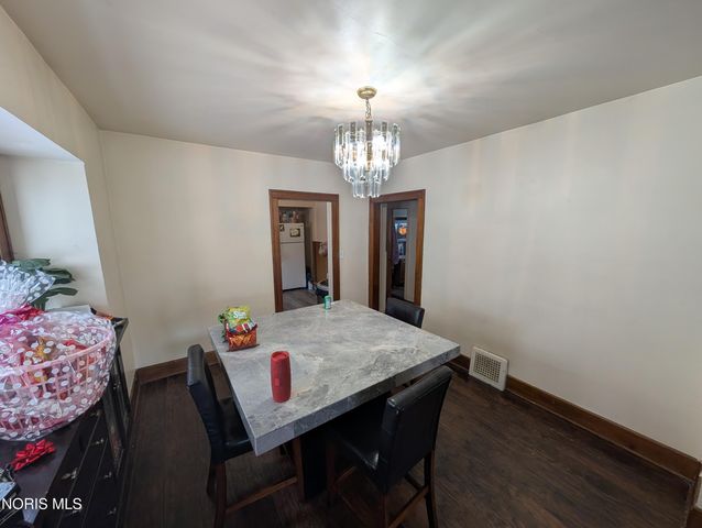 3716 Willys Parkway, Toledo, OH 43612