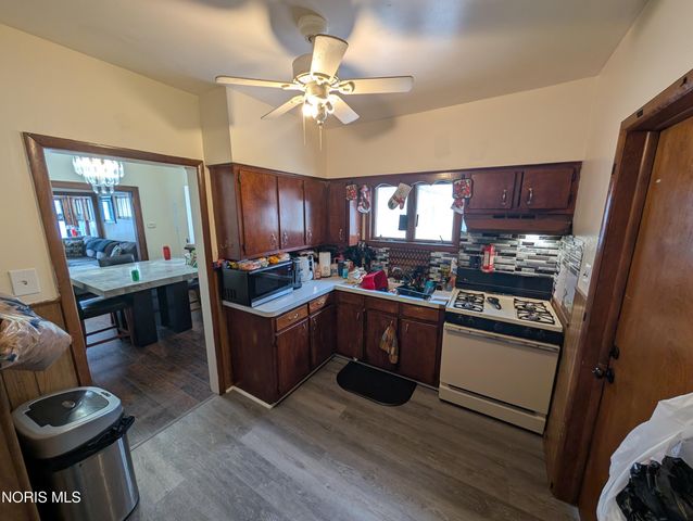 3716 Willys Parkway, Toledo, OH 43612