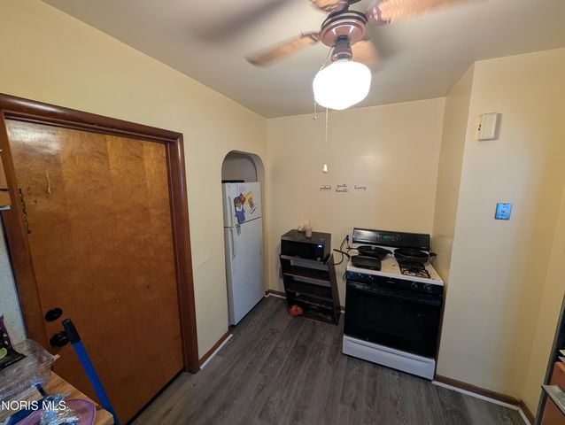 3716 Willys Parkway, Toledo, OH 43612