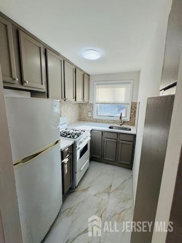 636 Cora Place, Rahway, NJ 07065