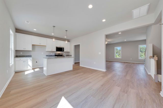 3724 Greenway DR, Roanoke, VA 24018