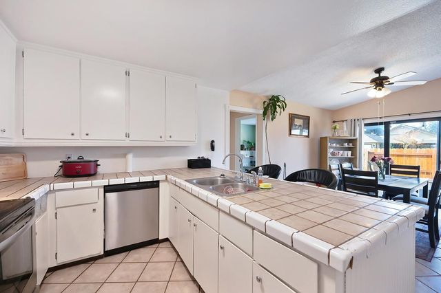 3100 Funston Dr, Sacramento, CA 95833