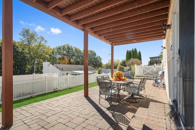 5 Sabrina Lane, Ossining, NY 10562