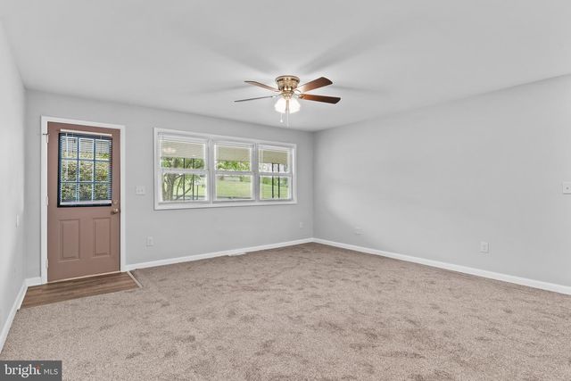 2228 KOHN RD, Harrisburg, PA 17110