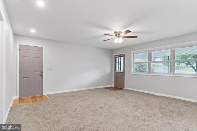 2228 KOHN RD, Harrisburg, PA 17110