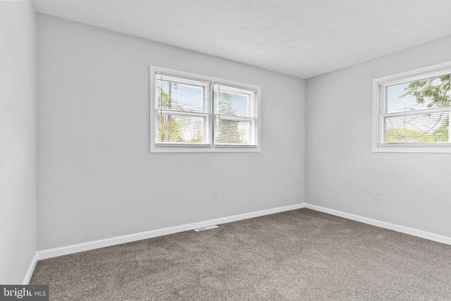 2228 KOHN RD, Harrisburg, PA 17110