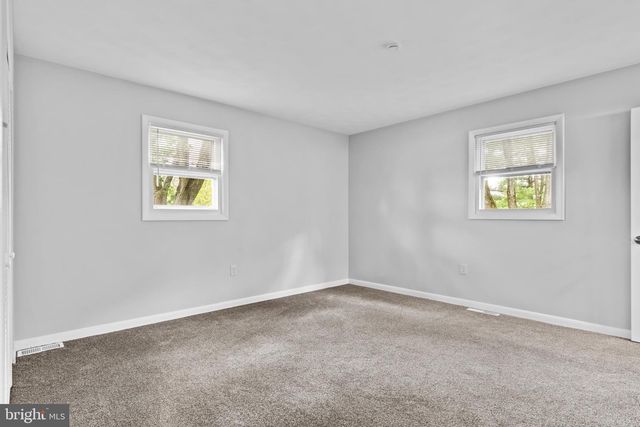 2228 KOHN RD, Harrisburg, PA 17110