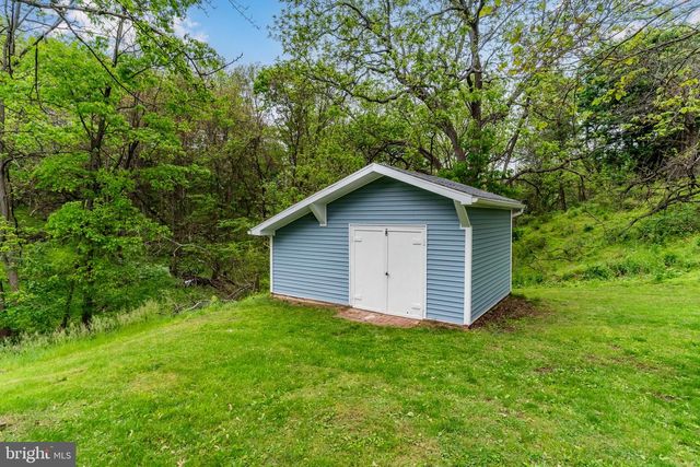 2228 KOHN RD, Harrisburg, PA 17110