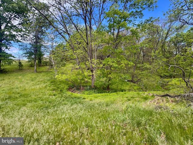 2228 KOHN RD, Harrisburg, PA 17110
