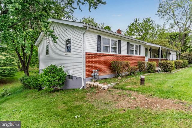 2228 KOHN RD, Harrisburg, PA 17110
