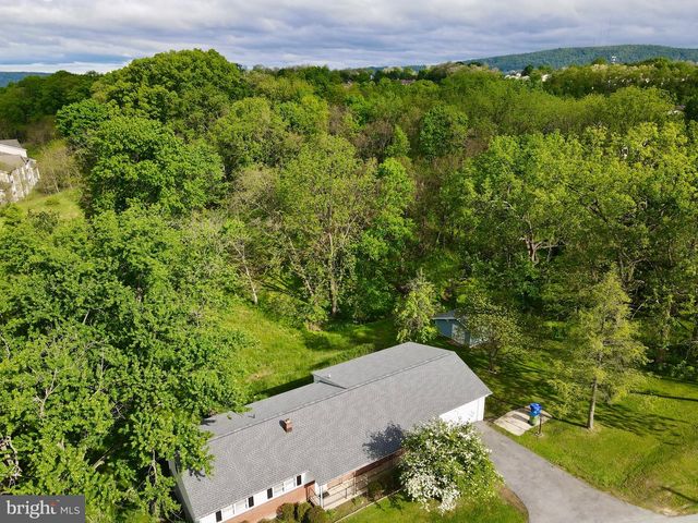 2228 KOHN RD, Harrisburg, PA 17110