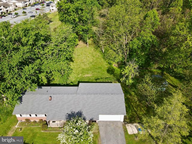 2228 KOHN RD, Harrisburg, PA 17110