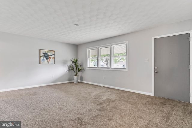 2228 KOHN RD, Harrisburg, PA 17110