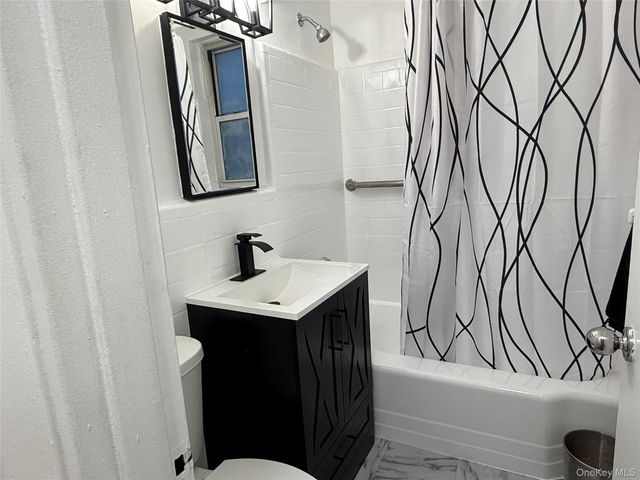 530 Dubois Avenue 7C, Valley Stream, NY 11581