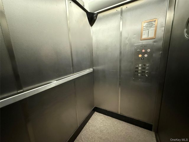 530 Dubois Avenue 7C, Valley Stream, NY 11581