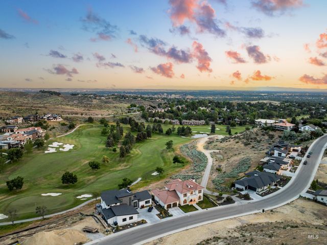 1083 E Chardie Rd, Boise, ID 83702