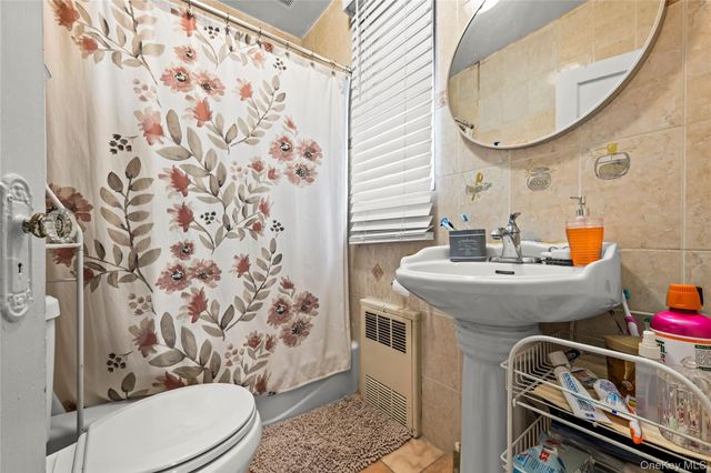 2312 121st Street, College Point, NY 11356