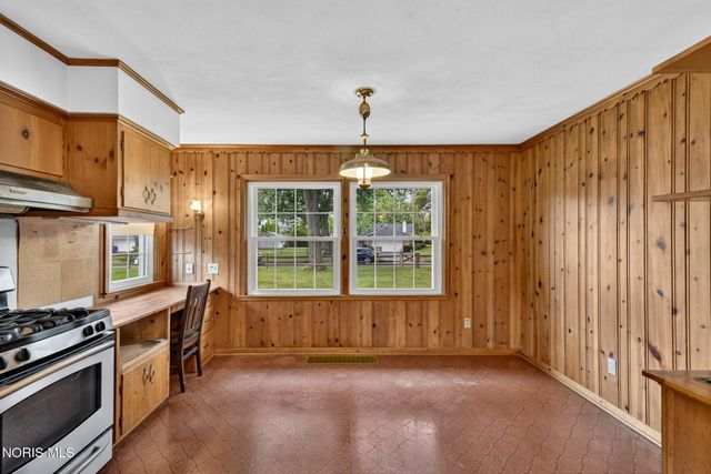 1655 Eastgate Road, Toledo, OH 43614