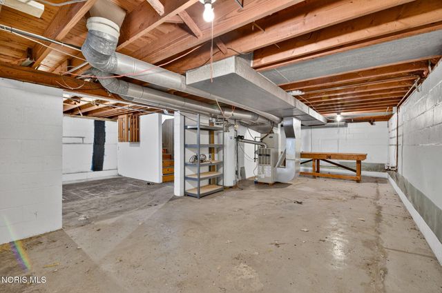 1655 Eastgate Road, Toledo, OH 43614