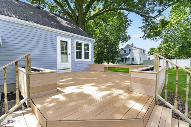 1655 Eastgate Road, Toledo, OH 43614