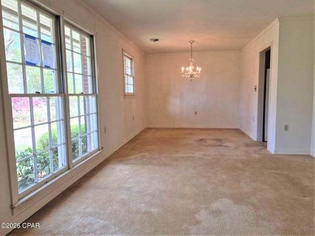 853 1st Street, Chipley, FL 32428