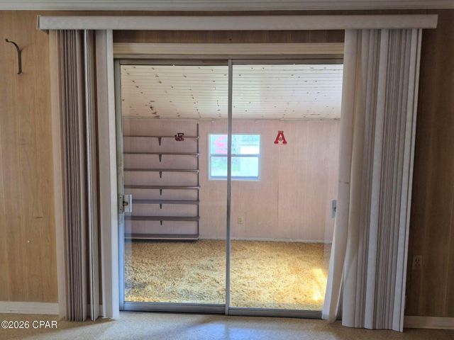 853 1st Street, Chipley, FL 32428