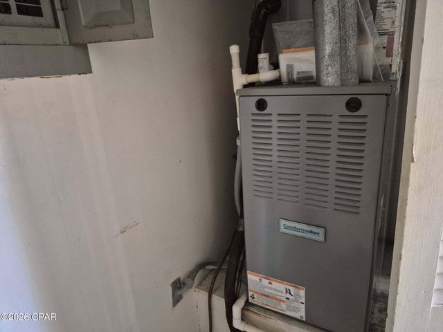 853 1st Street, Chipley, FL 32428