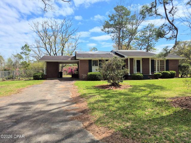 853 1st Street, Chipley, FL 32428