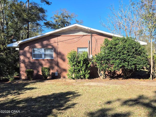 853 1st Street, Chipley, FL 32428