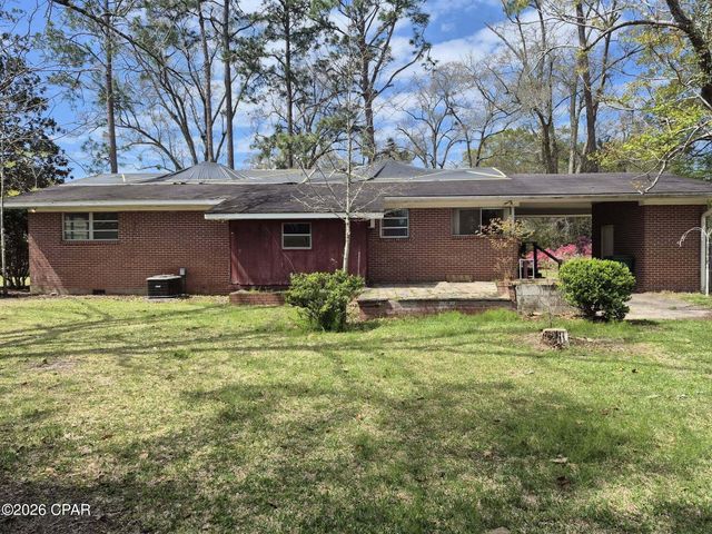 853 1st Street, Chipley, FL 32428