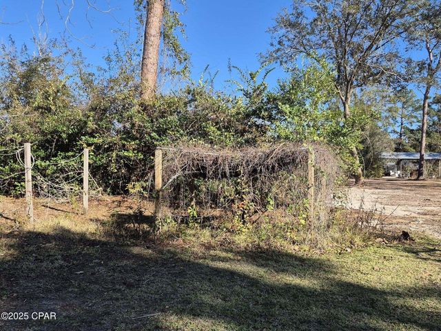 853 1st Street, Chipley, FL 32428