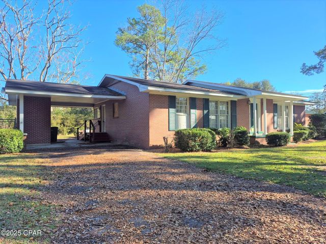 853 1st Street, Chipley, FL 32428