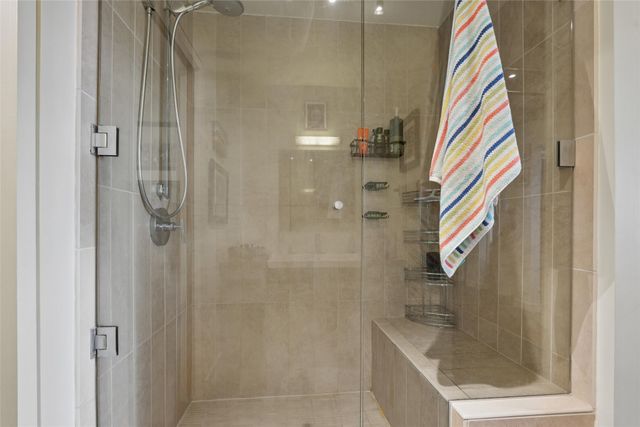 112 11th Street 503, Des Moines, IA 50309