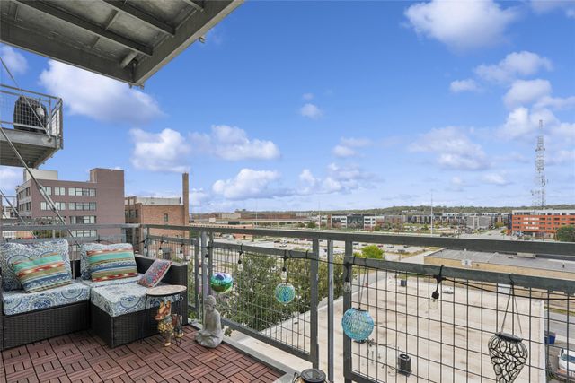 112 11th Street 503, Des Moines, IA 50309