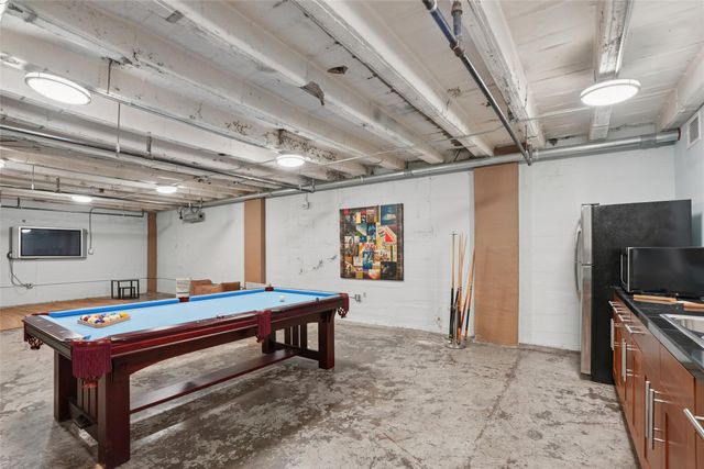 112 11th Street 503, Des Moines, IA 50309