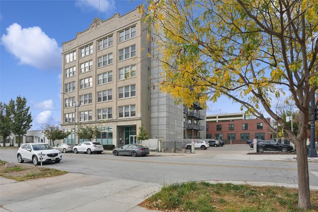 112 11th Street 503, Des Moines, IA 50309