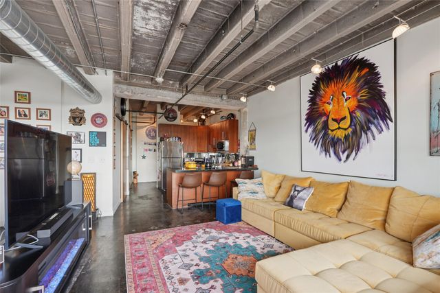 112 11th Street 503, Des Moines, IA 50309