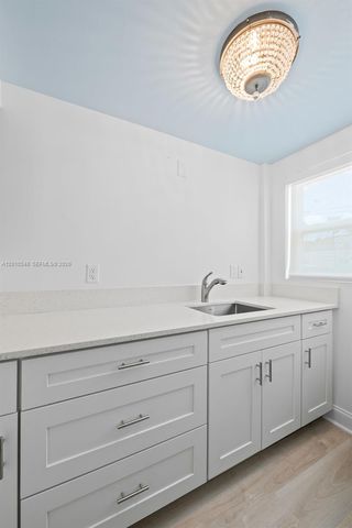 343 Virginia St, Hollywood, FL 33019