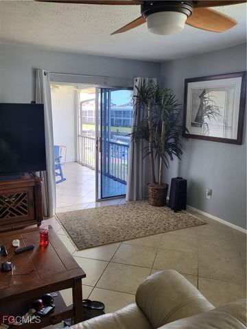 4520 SE 6th PL 2A, Cape Coral, FL 33904