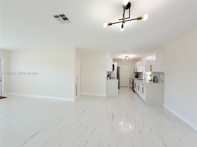 4731 NW 11th St, Lauderhill, FL 33313