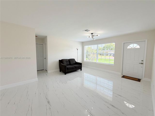 4731 NW 11th St, Lauderhill, FL 33313