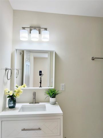 4731 NW 11th St, Lauderhill, FL 33313